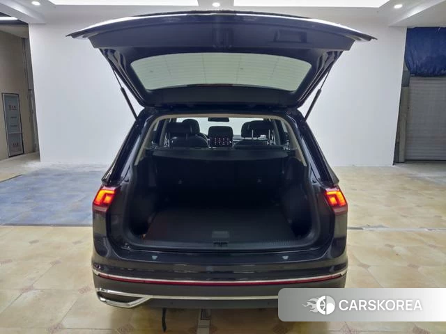 Volkswagen Tiguan L id 4314444 из Китая 12