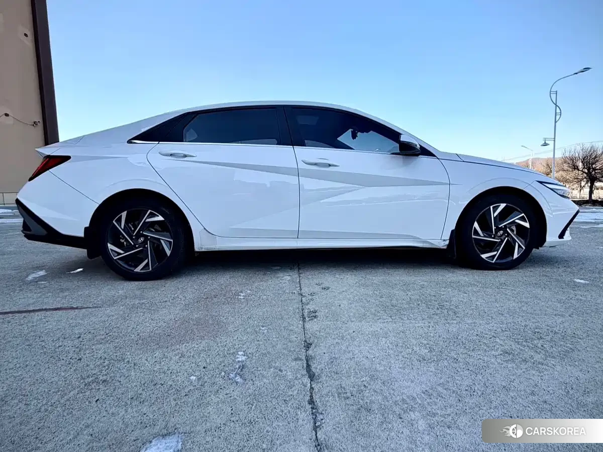 Hyundai Elantra id 4680742 из Китая 18