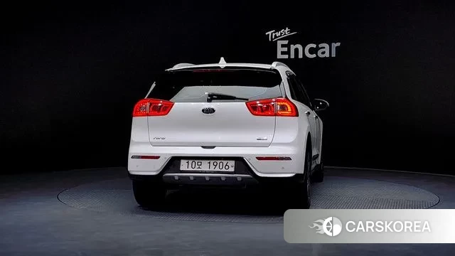 Kia Niro id 3308140 из Кореи 14