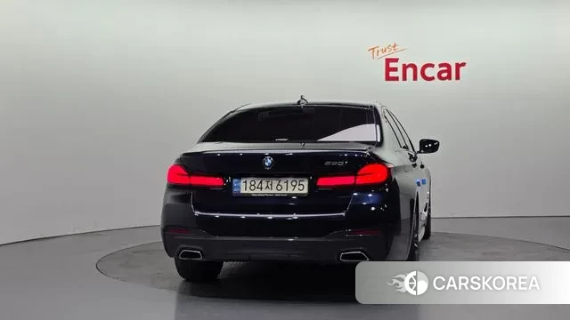 BMW 5 Series (G30) id 3740155 из Кореи 14