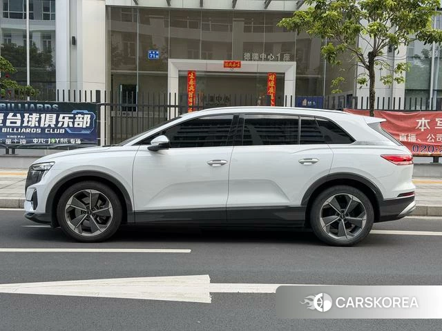 Audi Q5 e-tron id 4263918 из Китая 24
