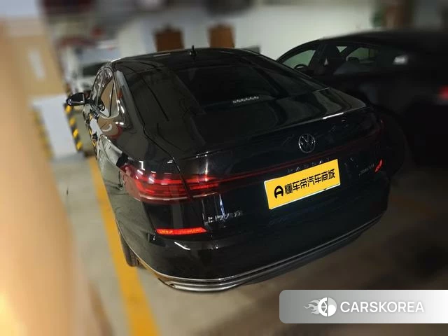 Volkswagen Passat 2023 Черный из Китая, фото 4