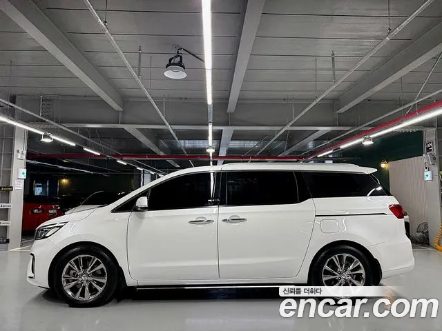 Kia The New Carnival id 2692794 из Кореи 14