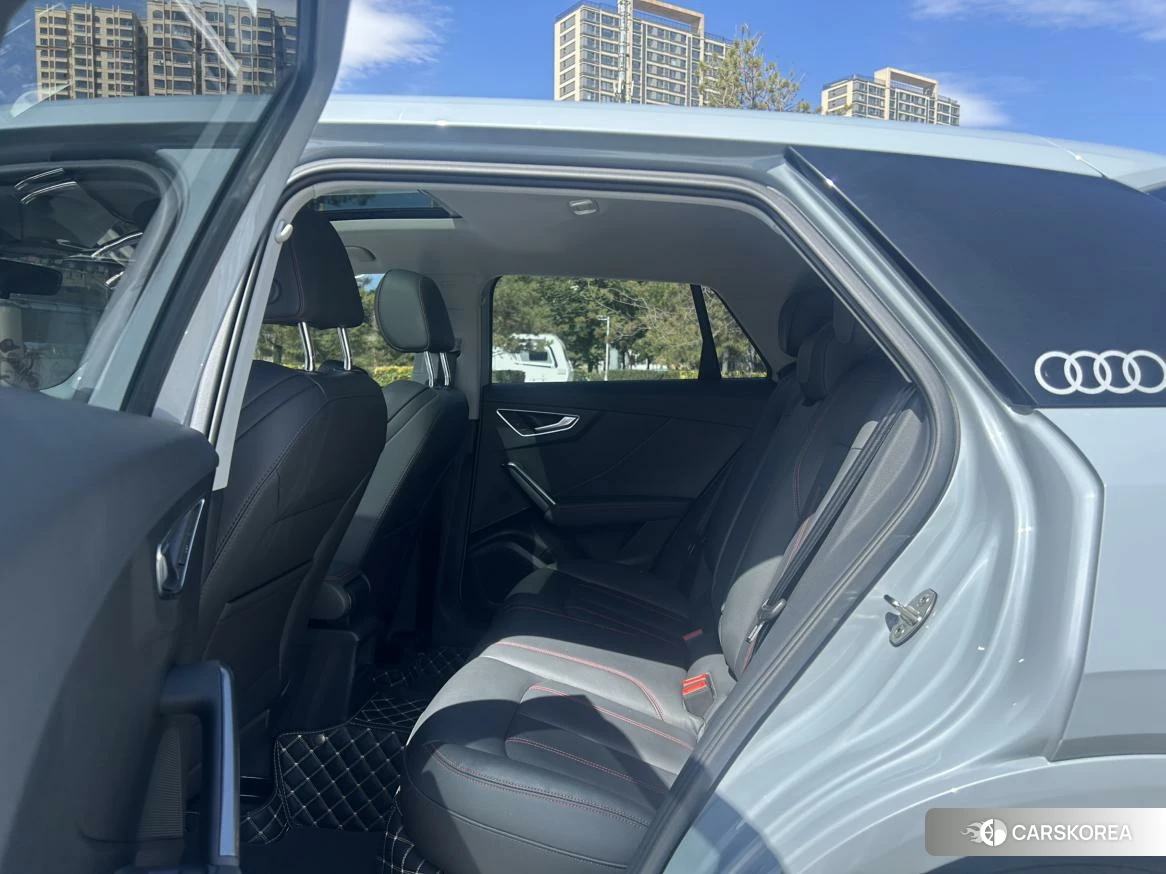 Audi Q2L id 4492678 из Китая 12