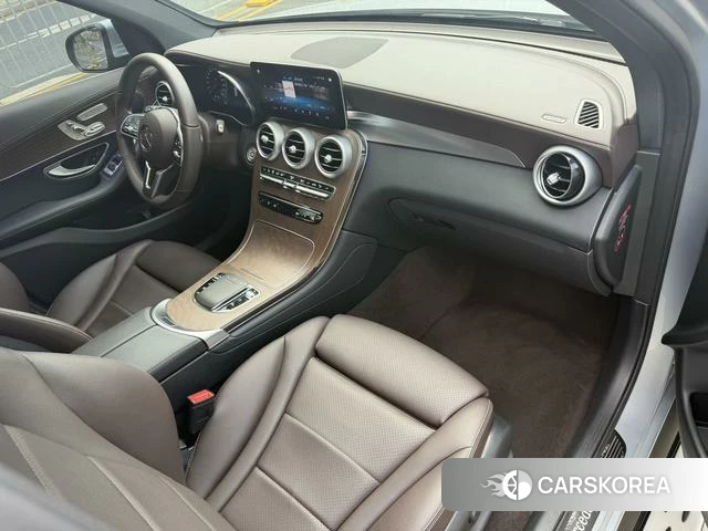 Mercedes-Benz GLC 2023 Серебристо-серый из Китая, фото 6