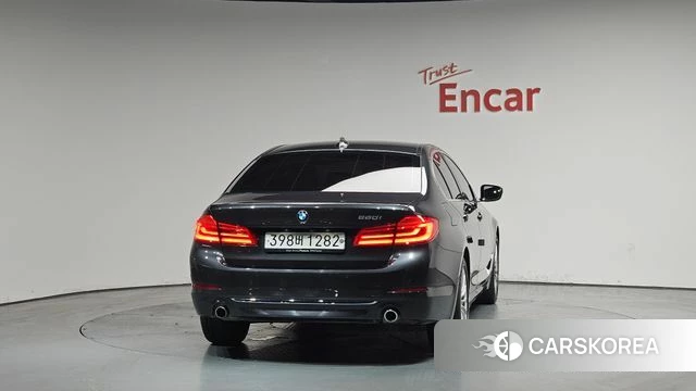 BMW 5 Series (G30) id 4196582 из Кореи 29