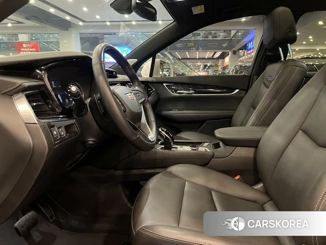 Cadillac XT6 2022 Белый из Китая, фото 4
