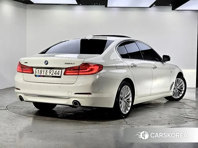 BMW 5 Series (G30) id 3754536 из Кореи 14