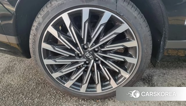 Hyundai Santa Fe (MX5) 2024 Белый из Кореи, фото 4