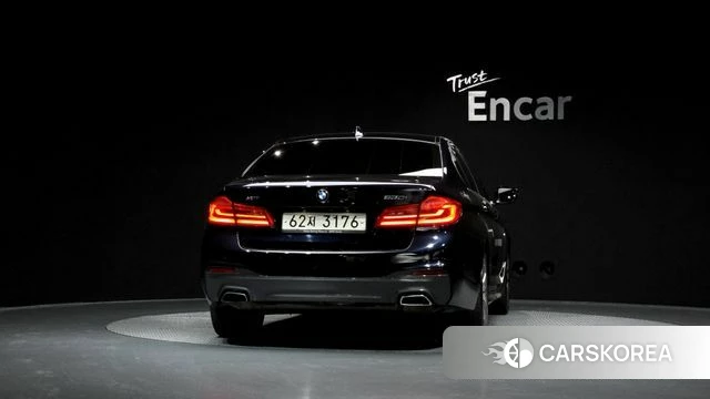 BMW 5 Series (G30) id 3905851 из Кореи 14