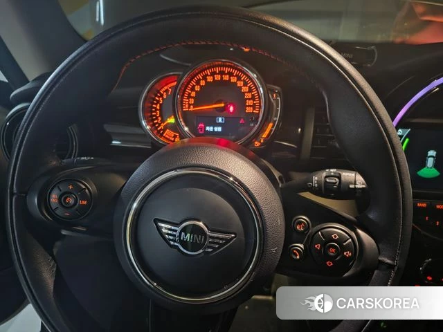 Mini Cooper 2018 Белый из Кореи, фото 4