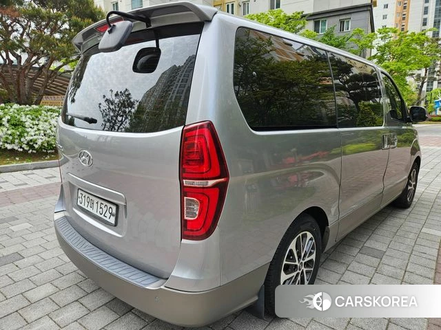 Hyundai The New Grand Starex id 4245738 из Кореи 14