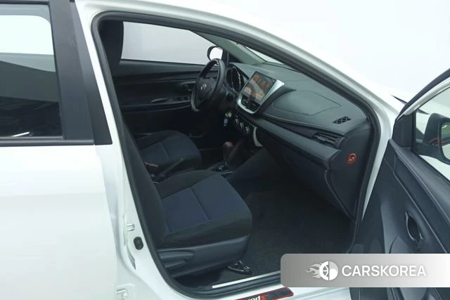 Toyota YARIS L to enjoy id 3783872 из Китая 11
