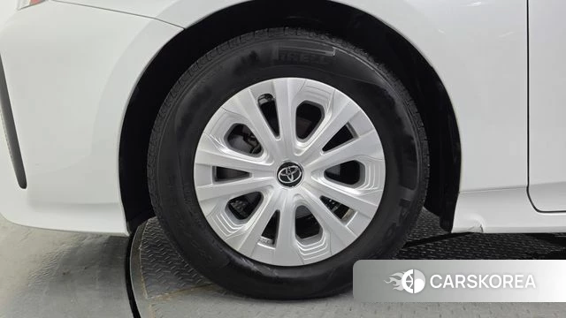 Toyota Prius 4th Generation id 4636610 из Кореи 28