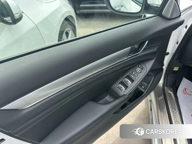Honda Accord id 4336048 из Китая 17