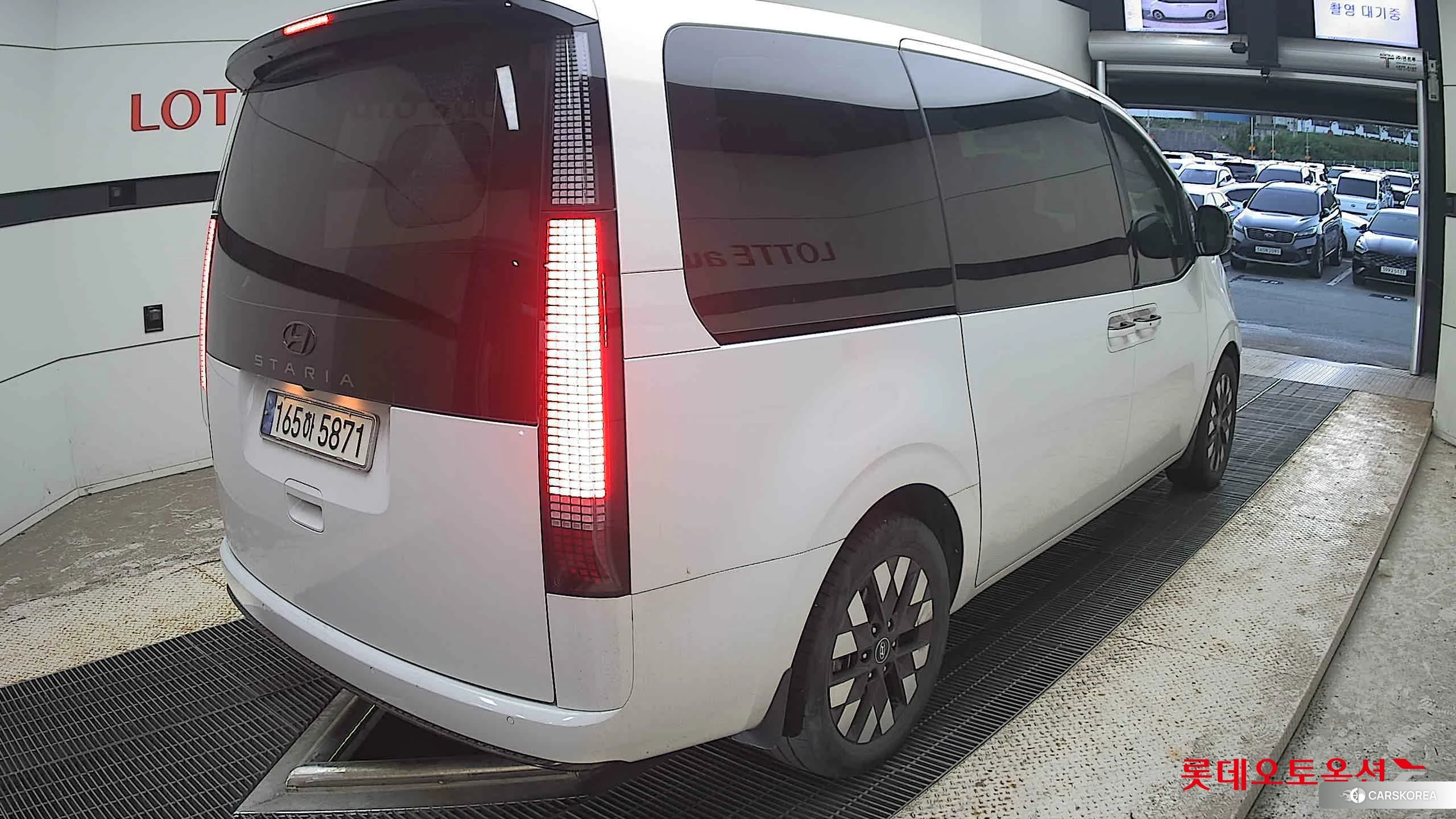 Hyundai Staria Lounge id 4674129 из Кореи 31