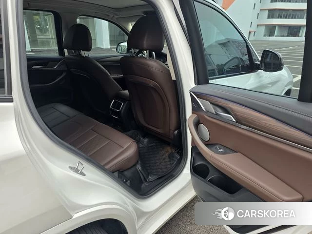 BMW X3 id 4277627 из Китая 9