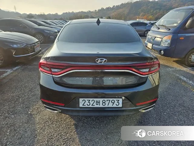 Hyundai Grandeur IG id 3402884 из Кореи 13