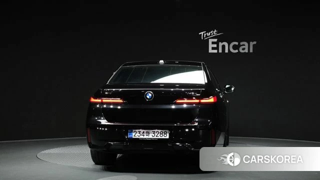 BMW 7 Series (G70) id 3858143 из Кореи 14