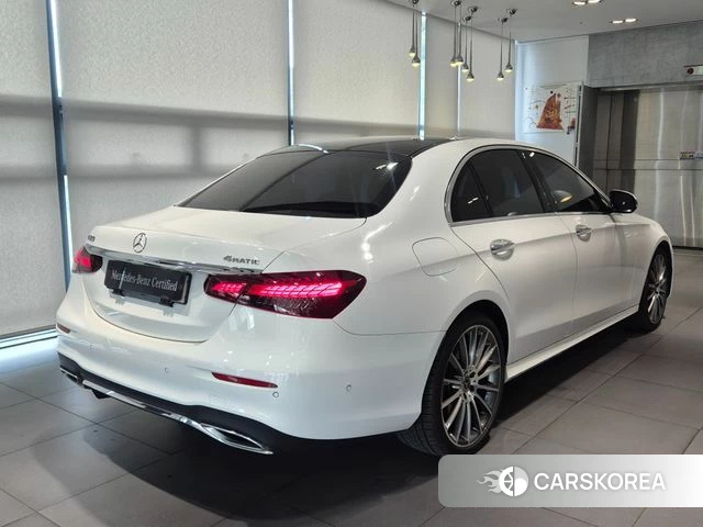 Mercedes-Benz E-Class W213 2021 Белый из Кореи, фото 6