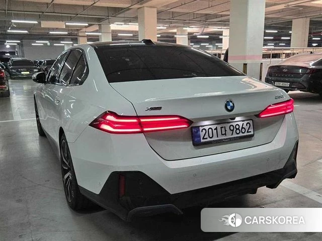 BMW 5 Series (G60) id 3952659 из Кореи 13