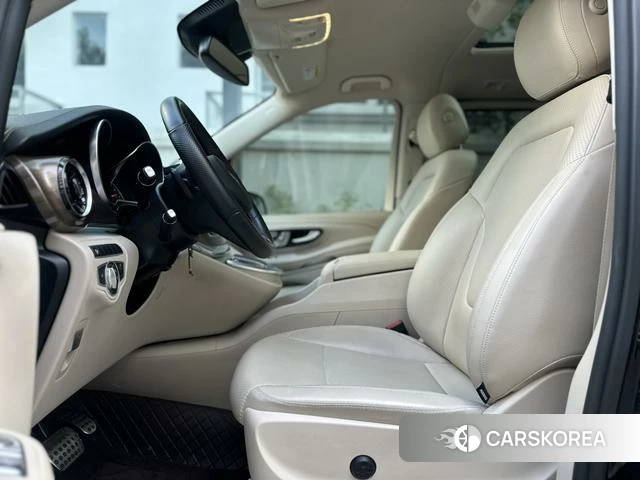 Mercedes-Benz V-class 2022 Черный из Китая, фото 4