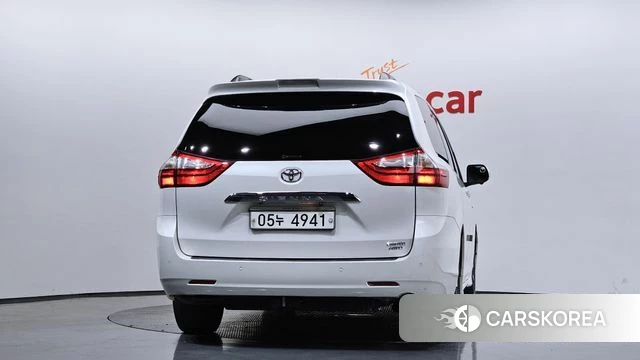 Toyota Sienna id 3942839 из Кореи 14