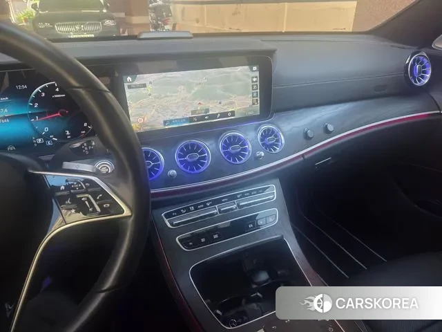 Mercedes-Benz E-Class W213 2022 Белый из Кореи, фото 4