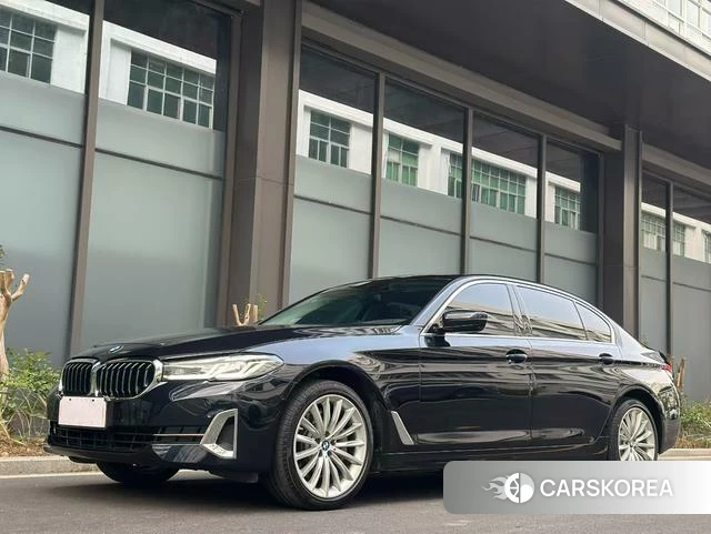 BMW 5 series 2023 Черный из Китая, фото 4