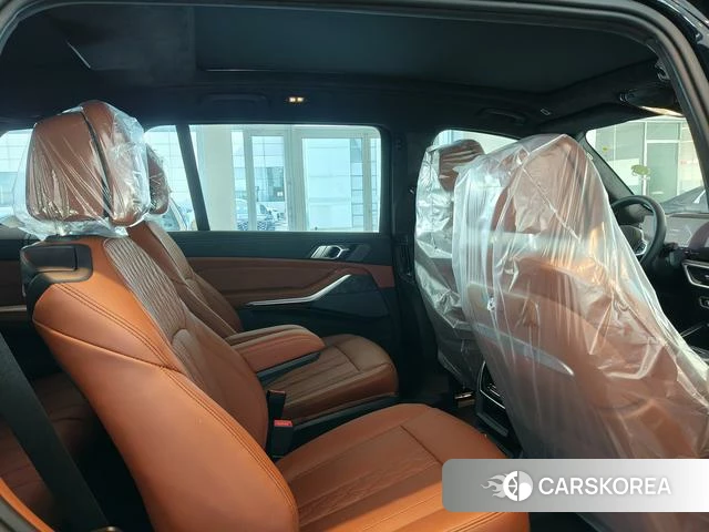 BMW X7 id 4320905 из Китая 11