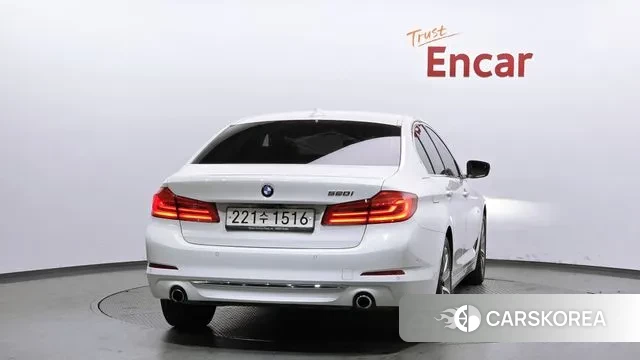 BMW 5 Series (G30) id 3672672 из Кореи 14