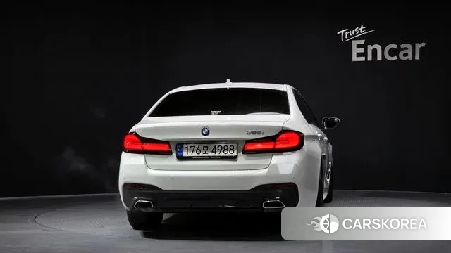 BMW 5 Series (G30) id 3735953 из Кореи 14