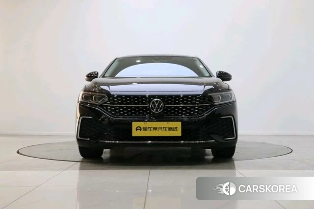 Volkswagen Passat id 4258631 из Китая 14