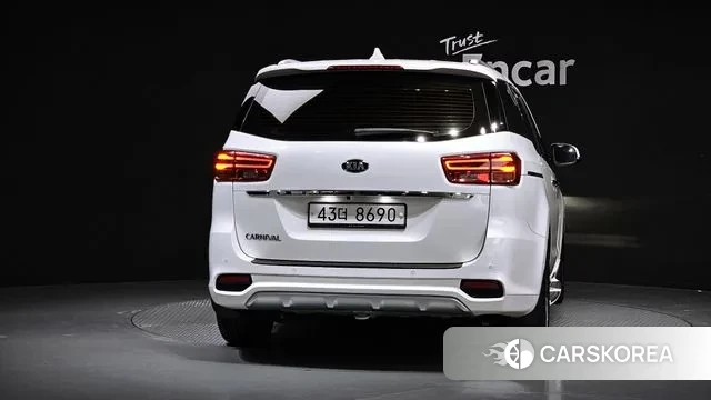 Kia The New Carnival id 3509823 из Кореи 14