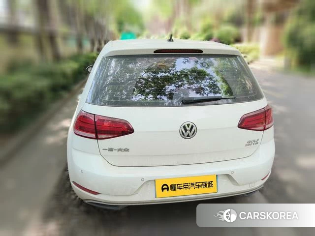 Volkswagen Golf 2020 Белый из Китая, фото 4