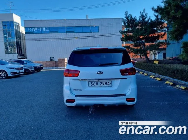 Kia The New Carnival id 2917612 из Кореи 14