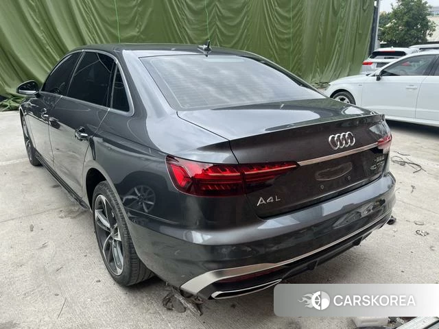 Audi A4L 2022 Темно-серый из Китая, фото 5