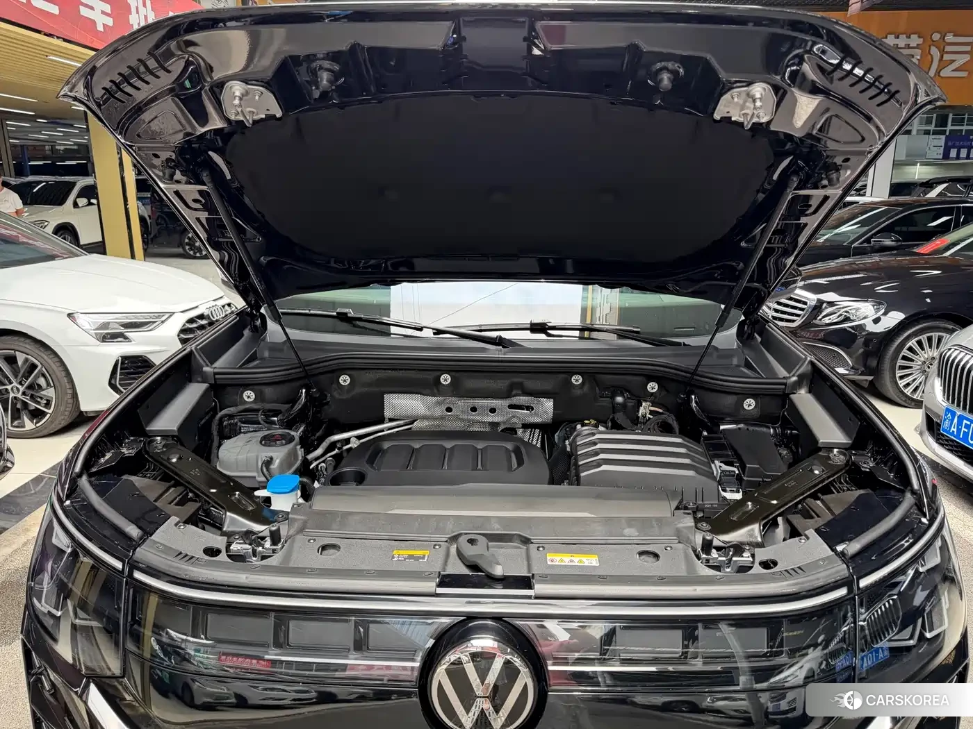 Volkswagen Touareg id 4679516 из Китая 27