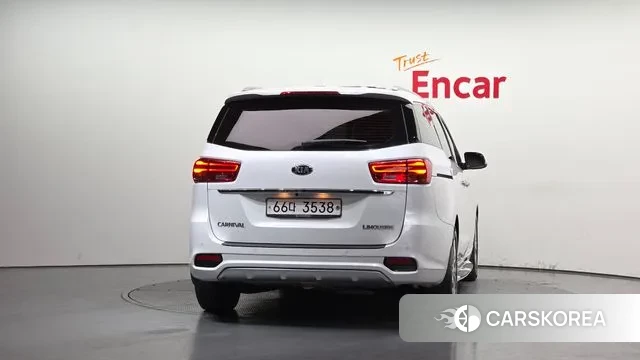 Kia The New Carnival id 3439991 из Кореи 14