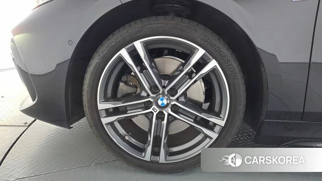 BMW 1 Series (F40) id 3922156 из Кореи 14