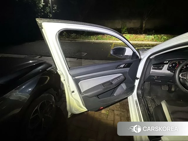 Volkswagen Bora id 4392058 из Китая 15