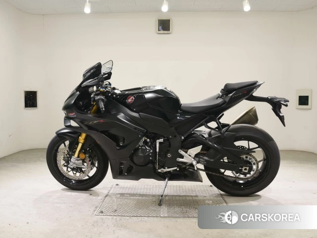 Проданный Honda CBR1000RR-R FIREBLADE SP 2025 из Японии, фото 2