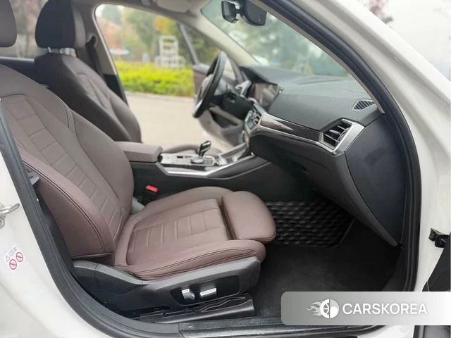 BMW 3 series 2021 Белый из Китая, фото 4