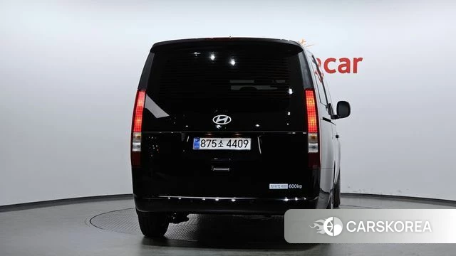 Hyundai Staria id 4279516 из Кореи 14
