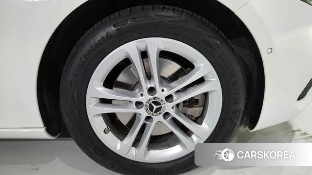 Mercedes-Benz A-Class W177 id 4607666 из Кореи 14