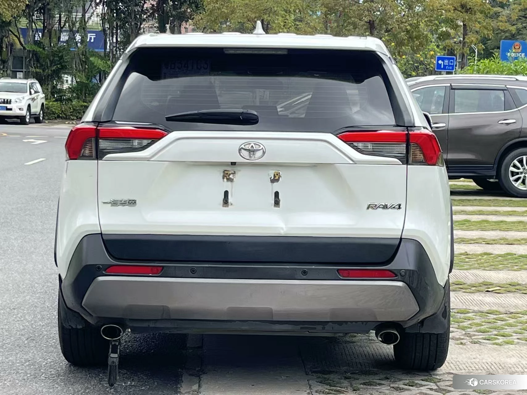 Toyota RAV4 id 4454393 из Китая 10