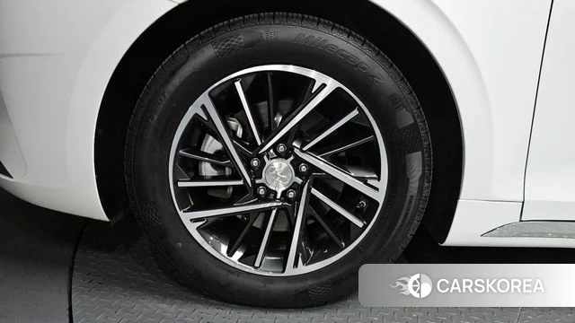 Hyundai The New Grandeur IG id 4344286 из Кореи 26