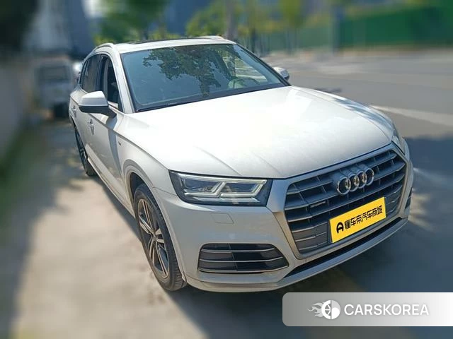 Audi Q5L 2021 Белый из Китая, фото 4