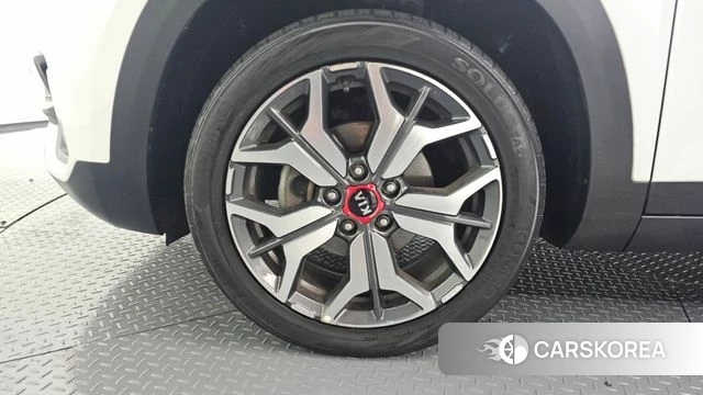 Kia Seltos id 4507395 из Кореи 26