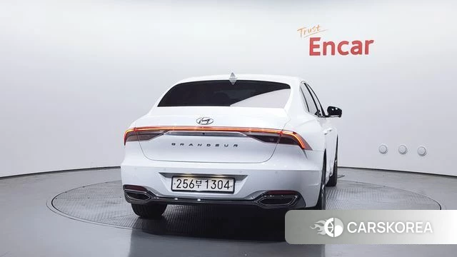 Hyundai The New Grandeur IG id 4293146 из Кореи 24